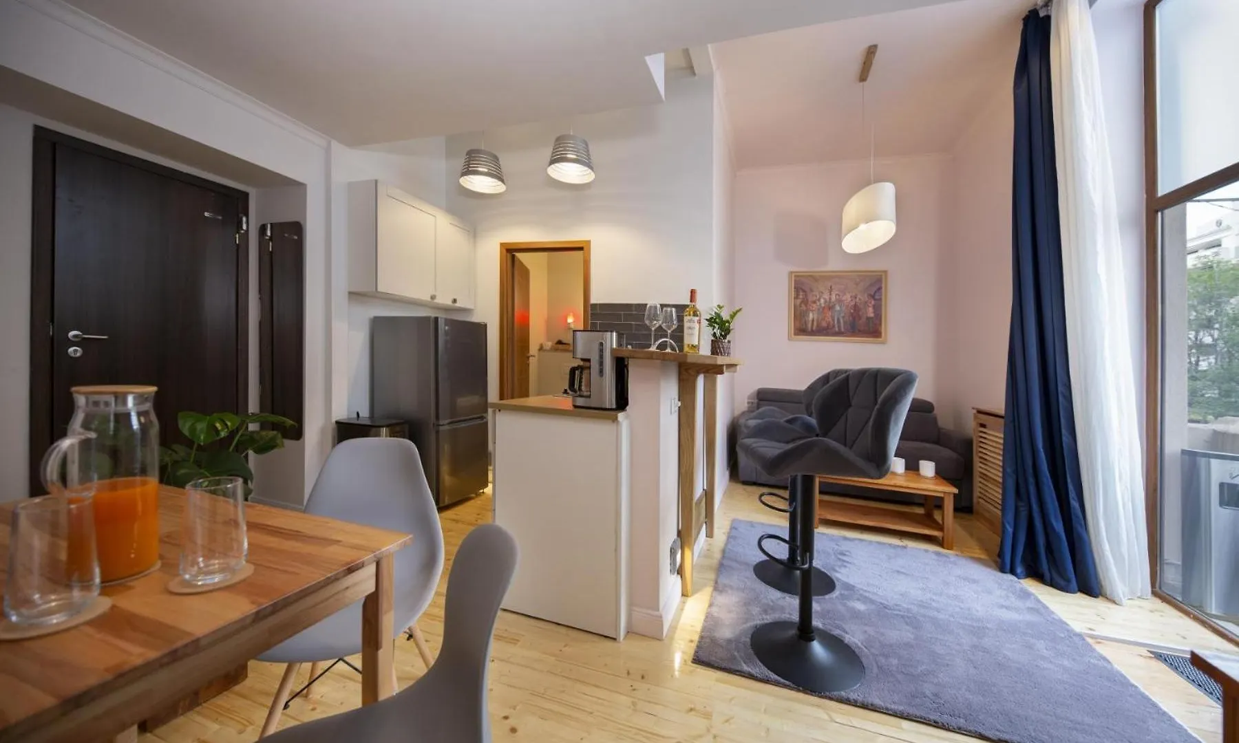 アパート Athenaeum Spacious& Cozy 1Br Prime Location W Balcony ブカレスト